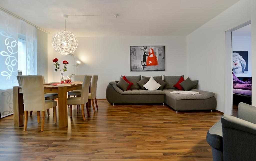 Haus Daniela Superior Apartment Cochem Bagian luar foto
